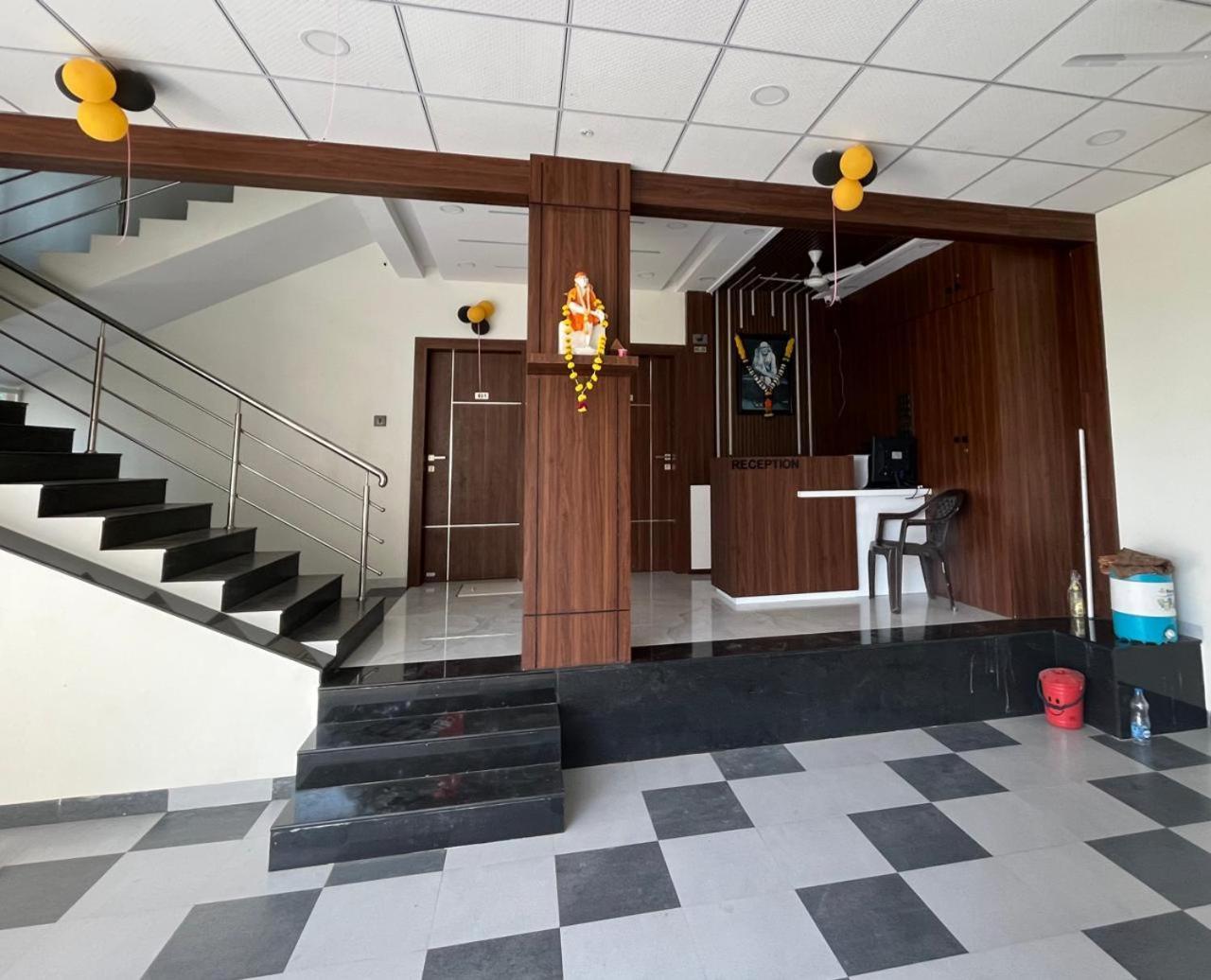 Hotel Sai Sandesh Shirdi Exterior photo